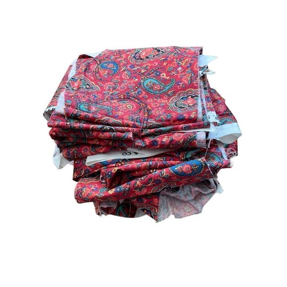 Vintage Fabric Schumacher “Seltz Paisley” Scraps - Picture 2 of 5